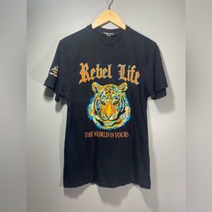 *Rare* embroidered Rebel Minds t-shirt